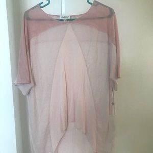 Top powder pink flowing